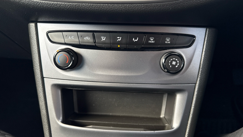 Vauxhall Astra 1.4T 16V 125 Design 5dr Petrol Hatchback